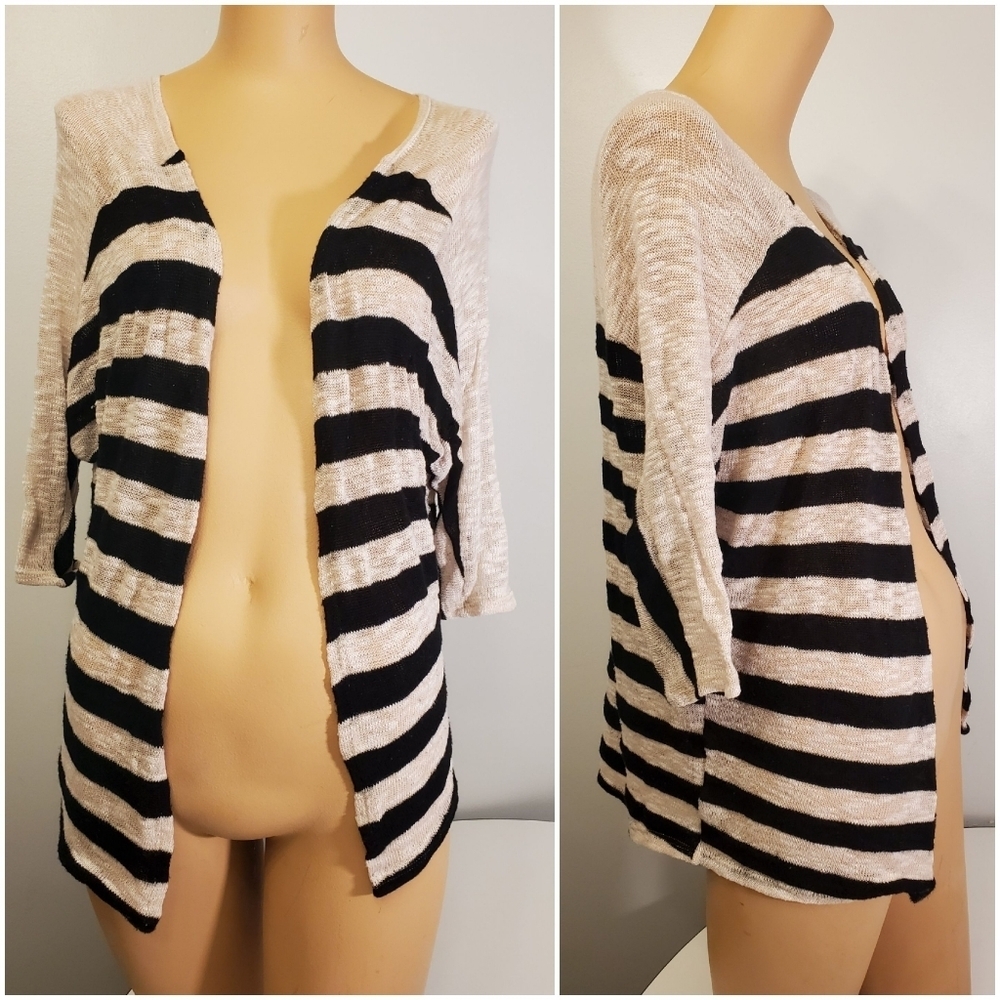 Charlotte Russe Knit Tan and Black Open Cardigan